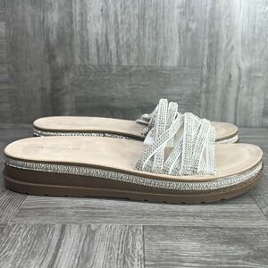 Andiamo Apmela Women's size 8 Studded Rhinestone Slide Sandals